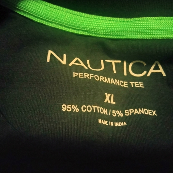 Authentic NAUTICA Mens Performance Shirt XL. Brand New w/ Tag. Super nice - Picture 3 of 10